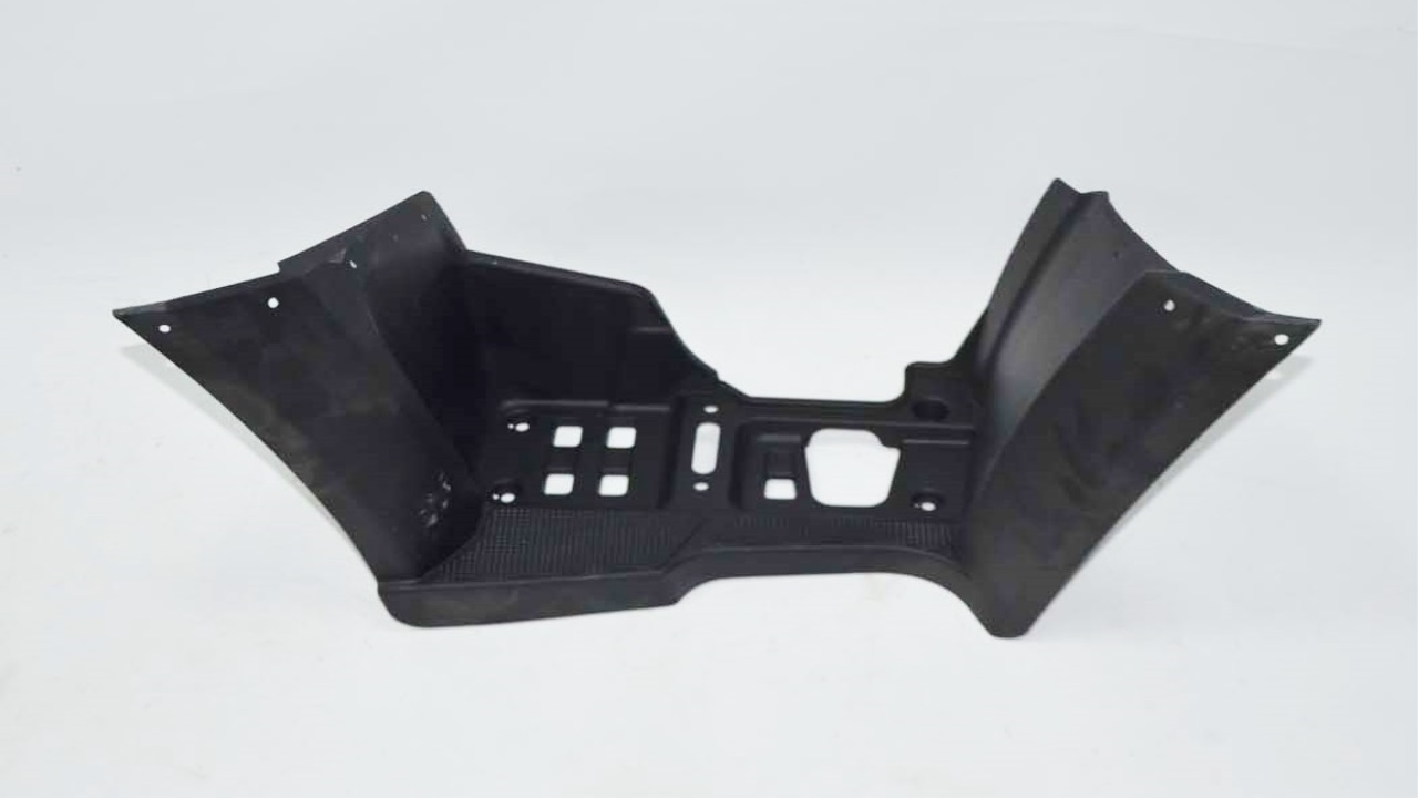 ÖN BASAMAK PLASTİĞİ SAĞ ( LH 500 )